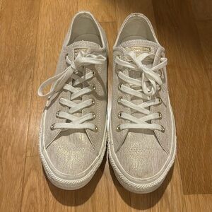 Gold Converse